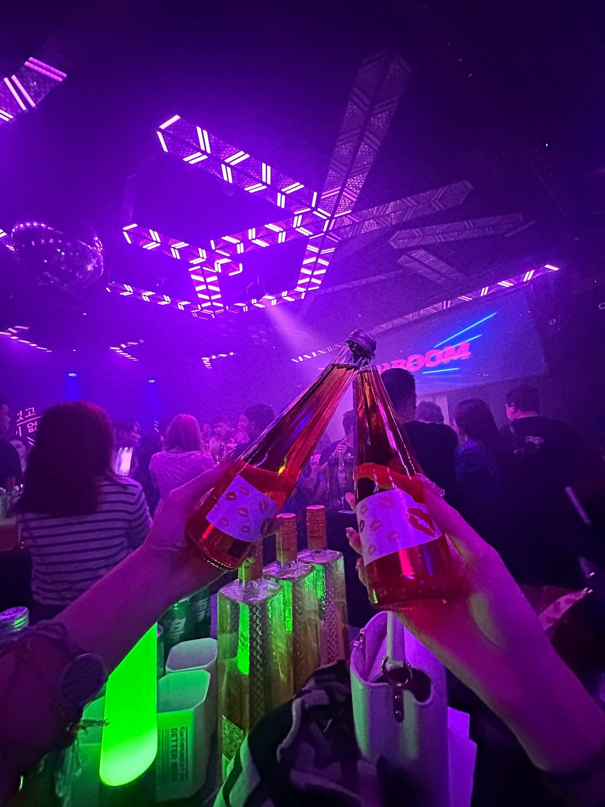 六安商务ktv中低端差异-舒城县ktv预订